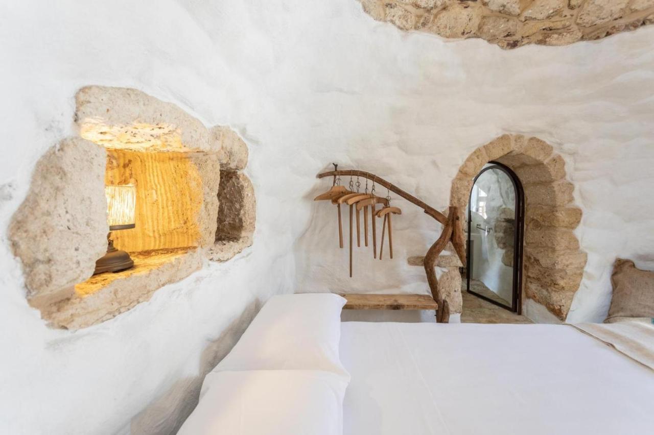 Trullo Santovia Bed and Breakfast Sant Isidoro  Exteriör bild