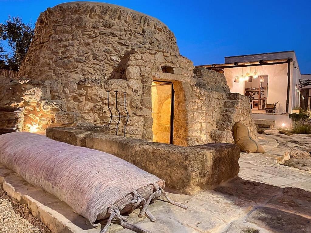 Trullo Santovia Bed and Breakfast Sant Isidoro  Exteriör bild