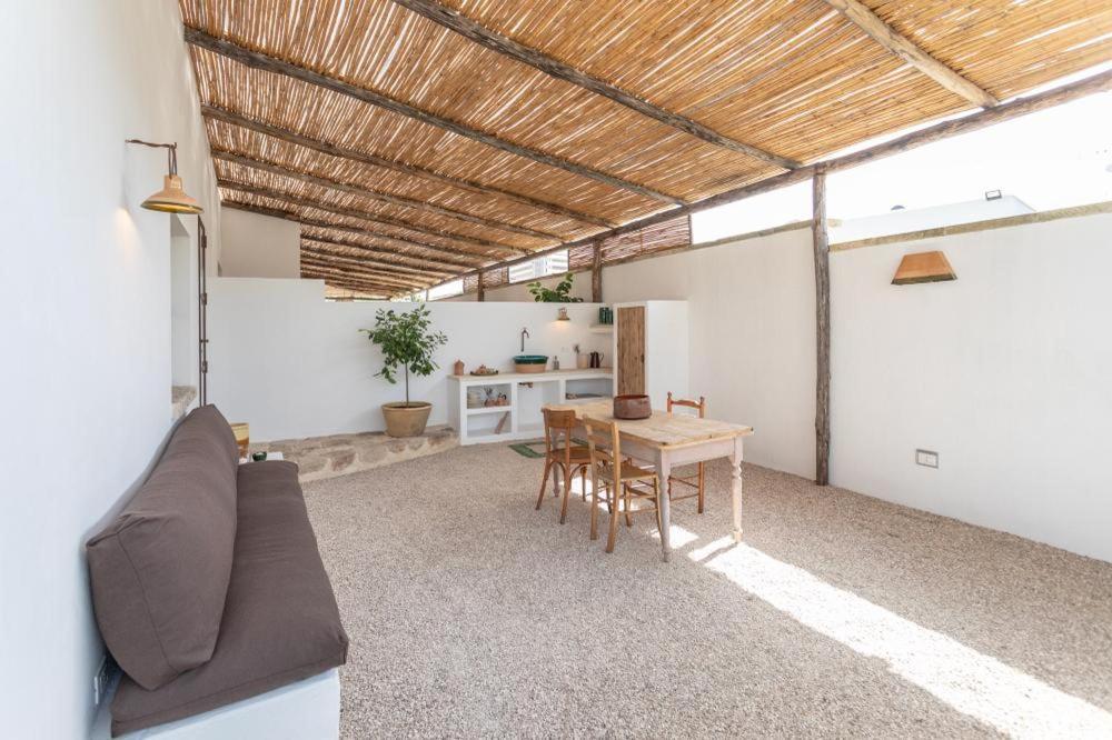 Trullo Santovia Bed and Breakfast Sant Isidoro  Exteriör bild