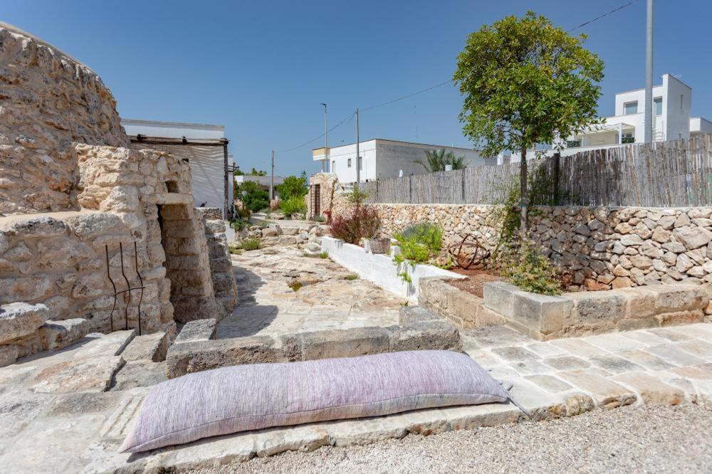 Trullo Santovia Bed and Breakfast Sant Isidoro  Exteriör bild
