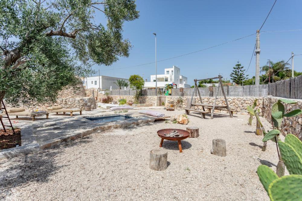 Trullo Santovia Bed and Breakfast Sant Isidoro  Exteriör bild